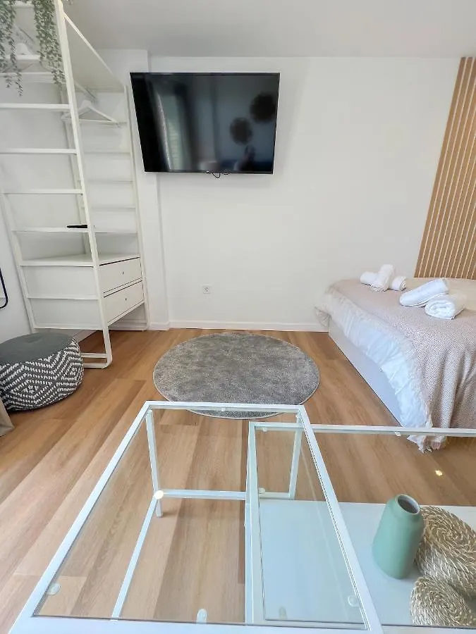 Cozy Studio With Sea Views Benalmadena Apartment
