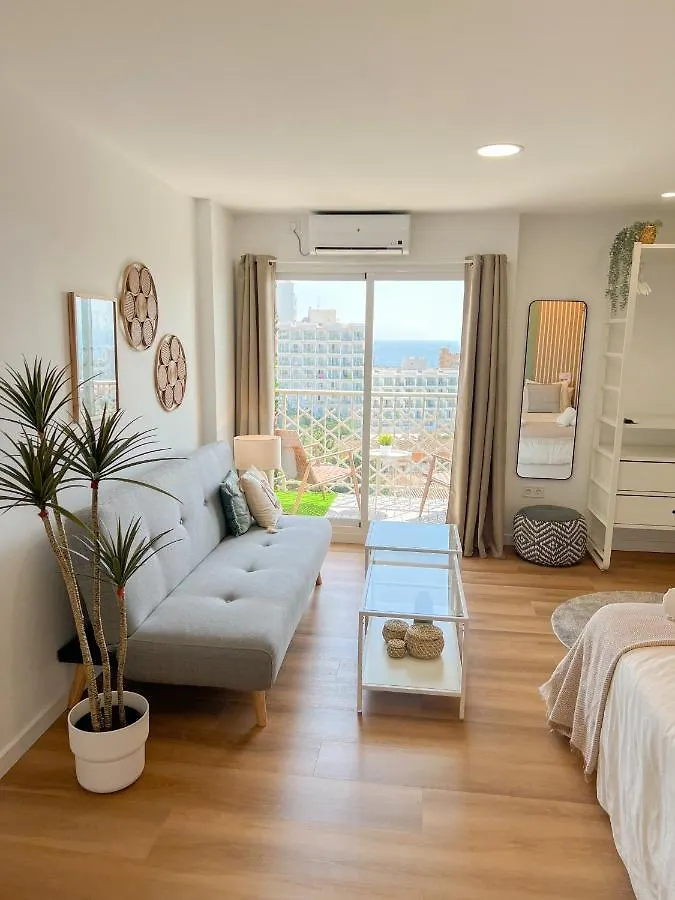Cozy Studio With Sea Views Benalmadena Apartment